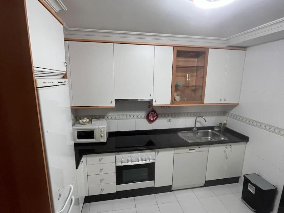 Piso En Bouzas Con Vistas A La Ria Appartement Comarca de Comarca de Vigo Buitenkant foto